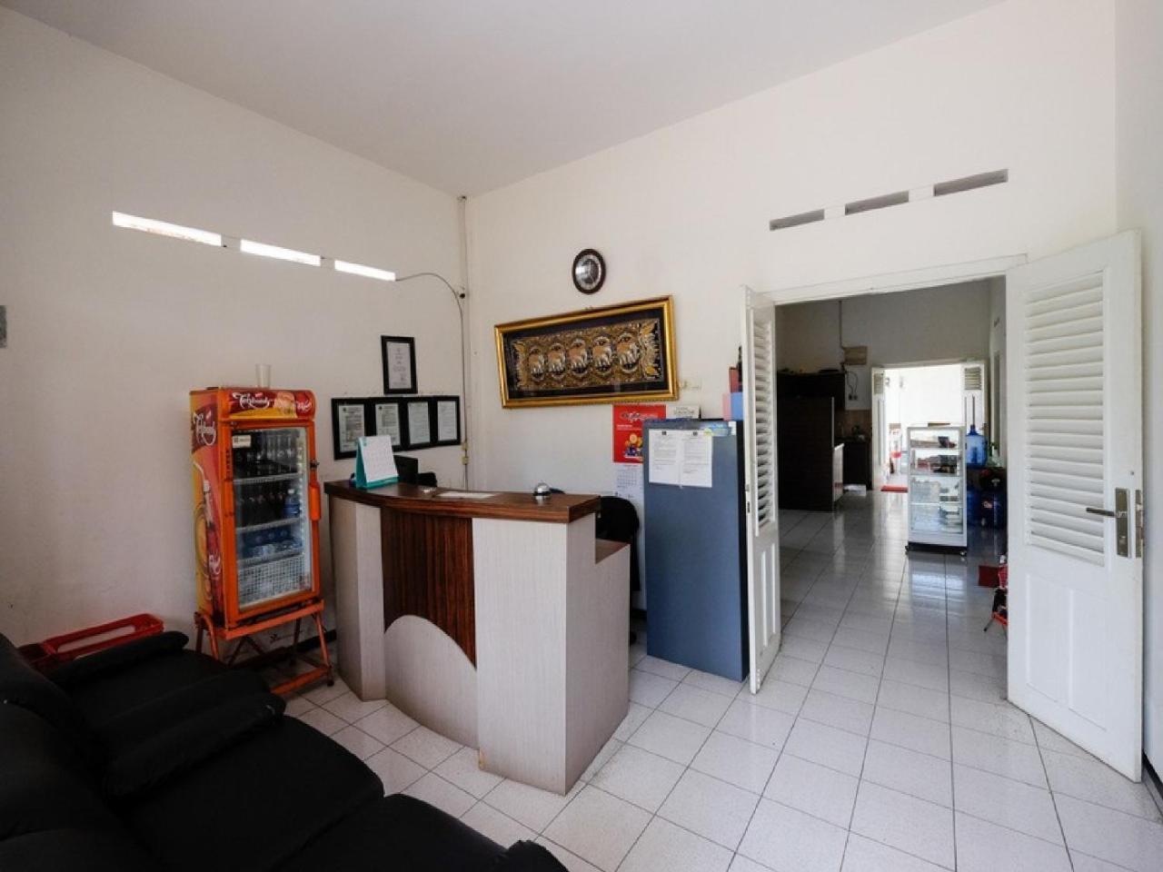 RedDoorz near Moro Mall Purwokerto Esterno foto