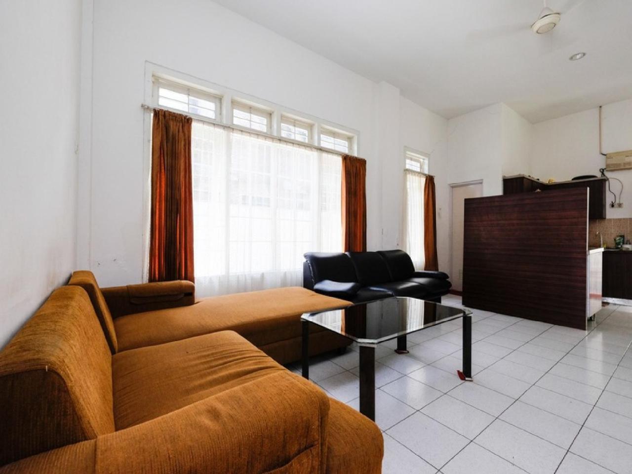 RedDoorz near Moro Mall Purwokerto Esterno foto